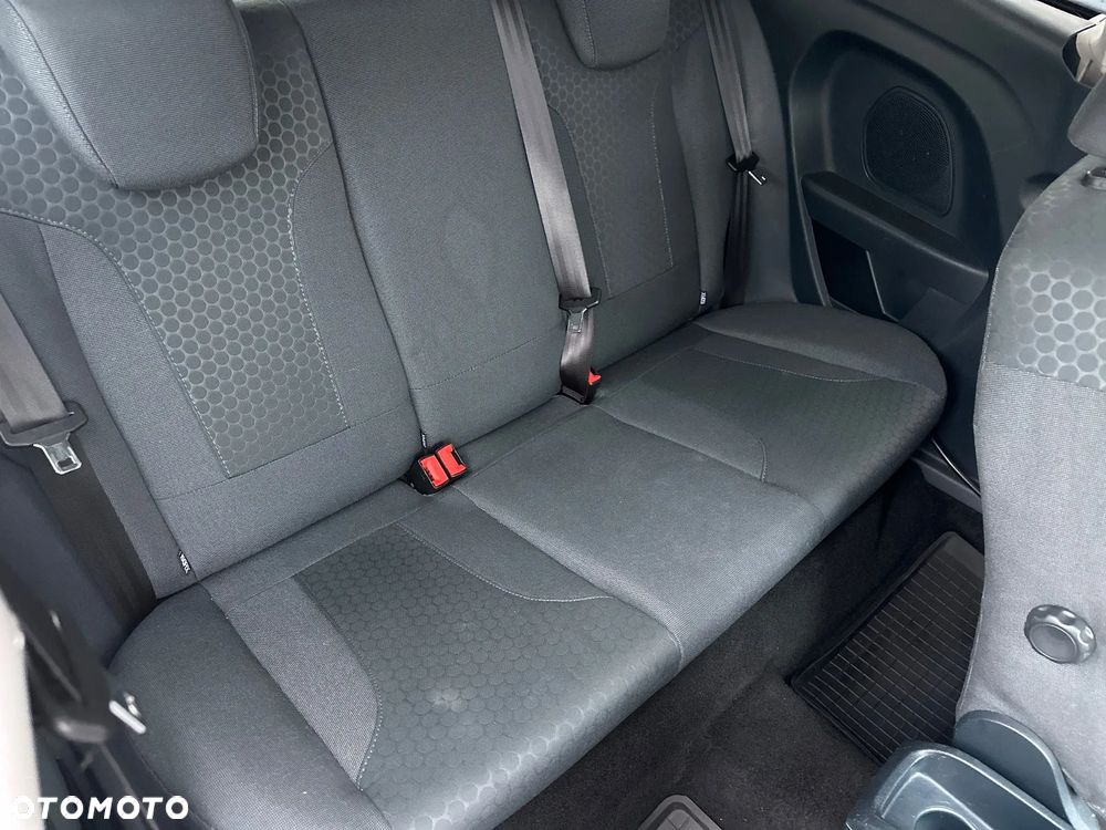 Ford Fiesta - 20