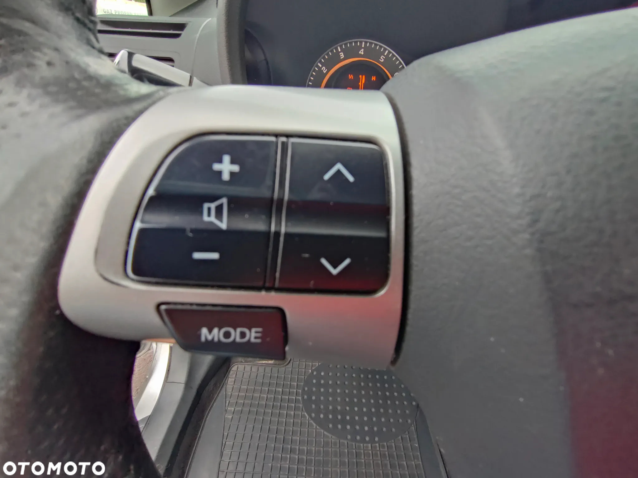 Toyota Auris 1.33 VVT-i Active - 17