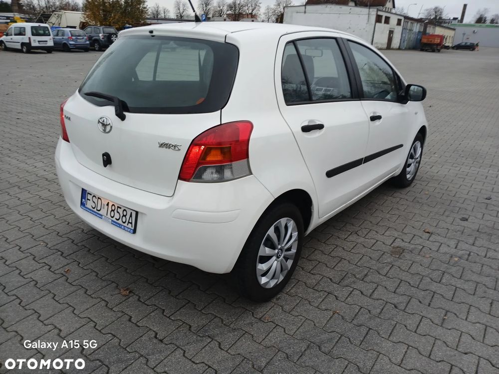 Toyota Yaris 1.33 Sol - 5