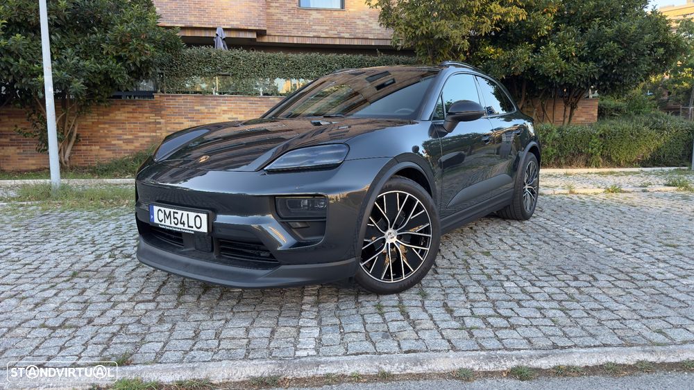 Porsche Macan Electric 4