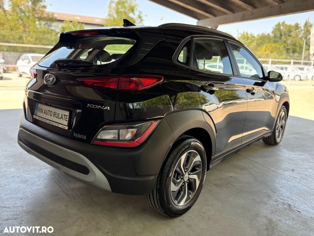 Hyundai KONA - 8