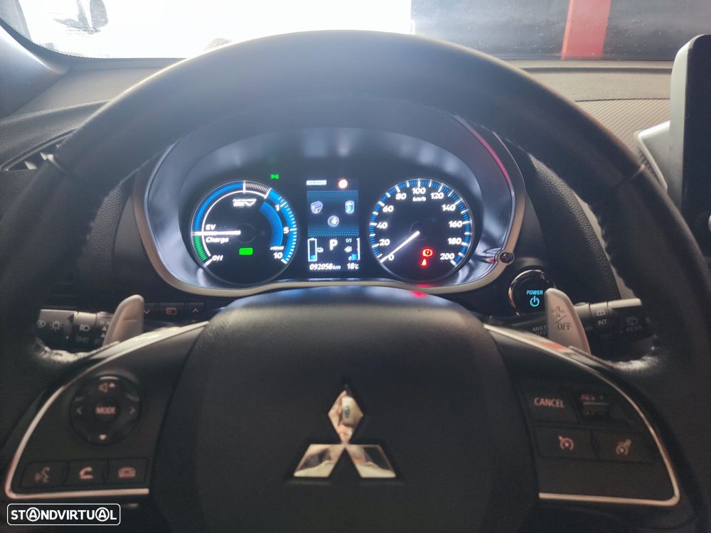 Mitsubishi Eclipse Cross - 12
