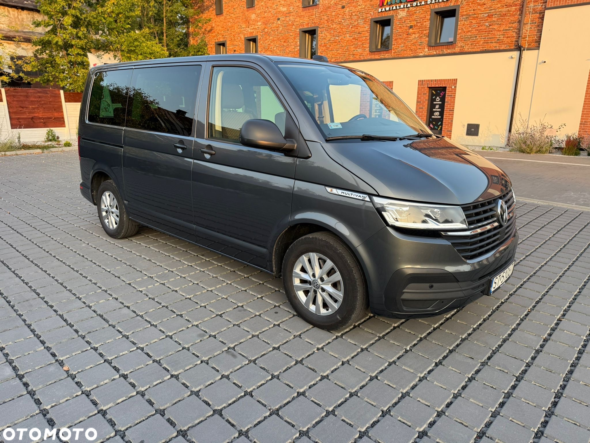 Volkswagen Multivan 6.1 2.0 TDI L1 Trendline DSG - 3