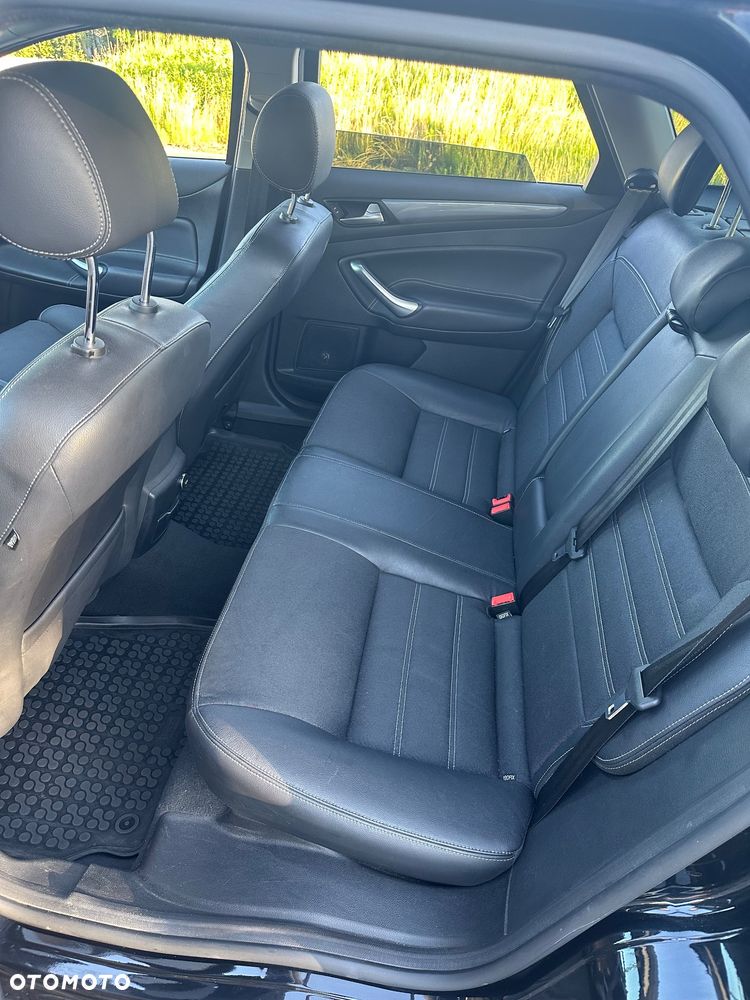 Ford Mondeo 1.6 T Ambiente - 12