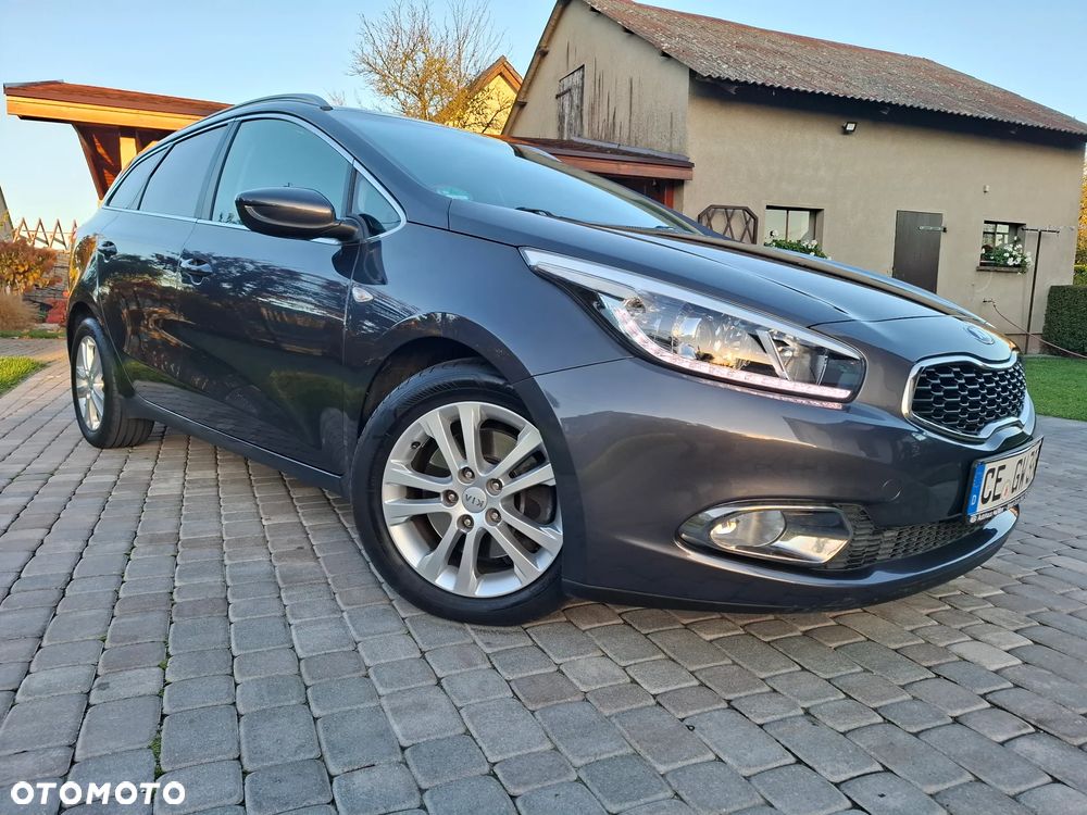Kia Ceed - 39