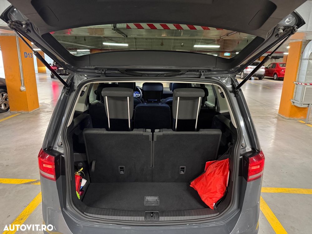 Volkswagen Touran 1.5 TSI DSG Highline - 9