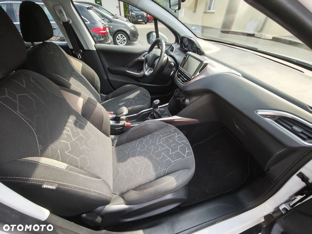 Peugeot 2008 120 VTI Active - 19