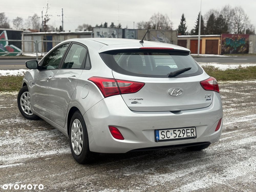 Hyundai i30 i30cw 1.6 CRDi Intro Edition - 6