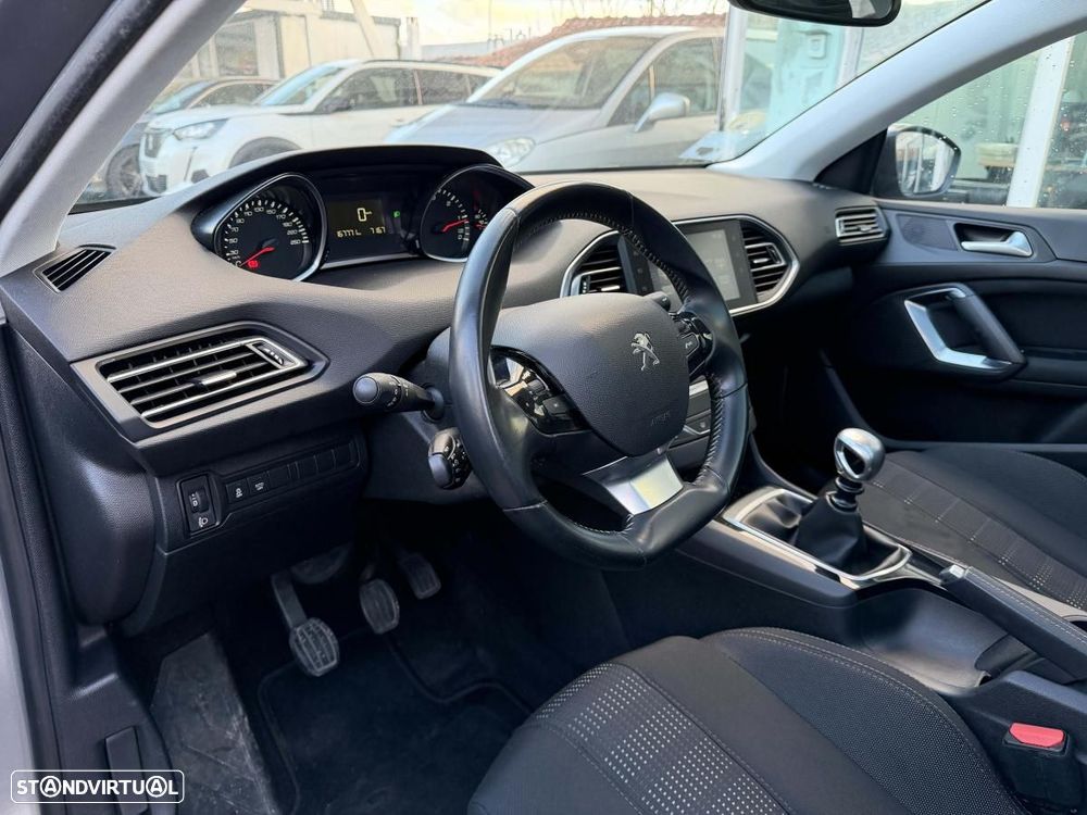 Peugeot 308 1.6 BlueHDi Allure - 11