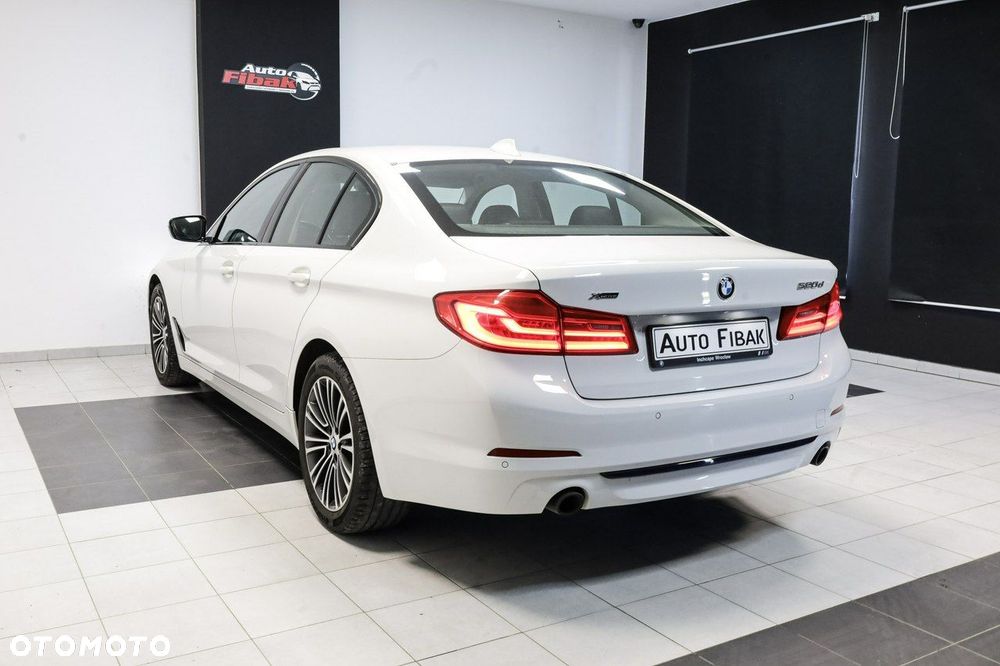 BMW Seria 5 520d xDrive Sport Line sport - 11