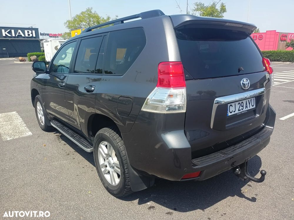 Toyota Land Cruiser 3.0l Turbo D-4D Aut. AVS 7 Locuri Luxury - 3