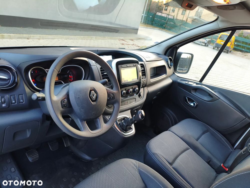 Renault Trafic - 23