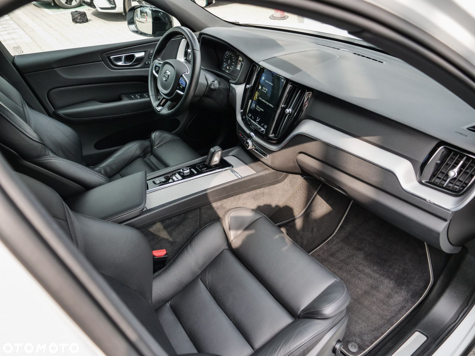 Volvo XC 60 - 30