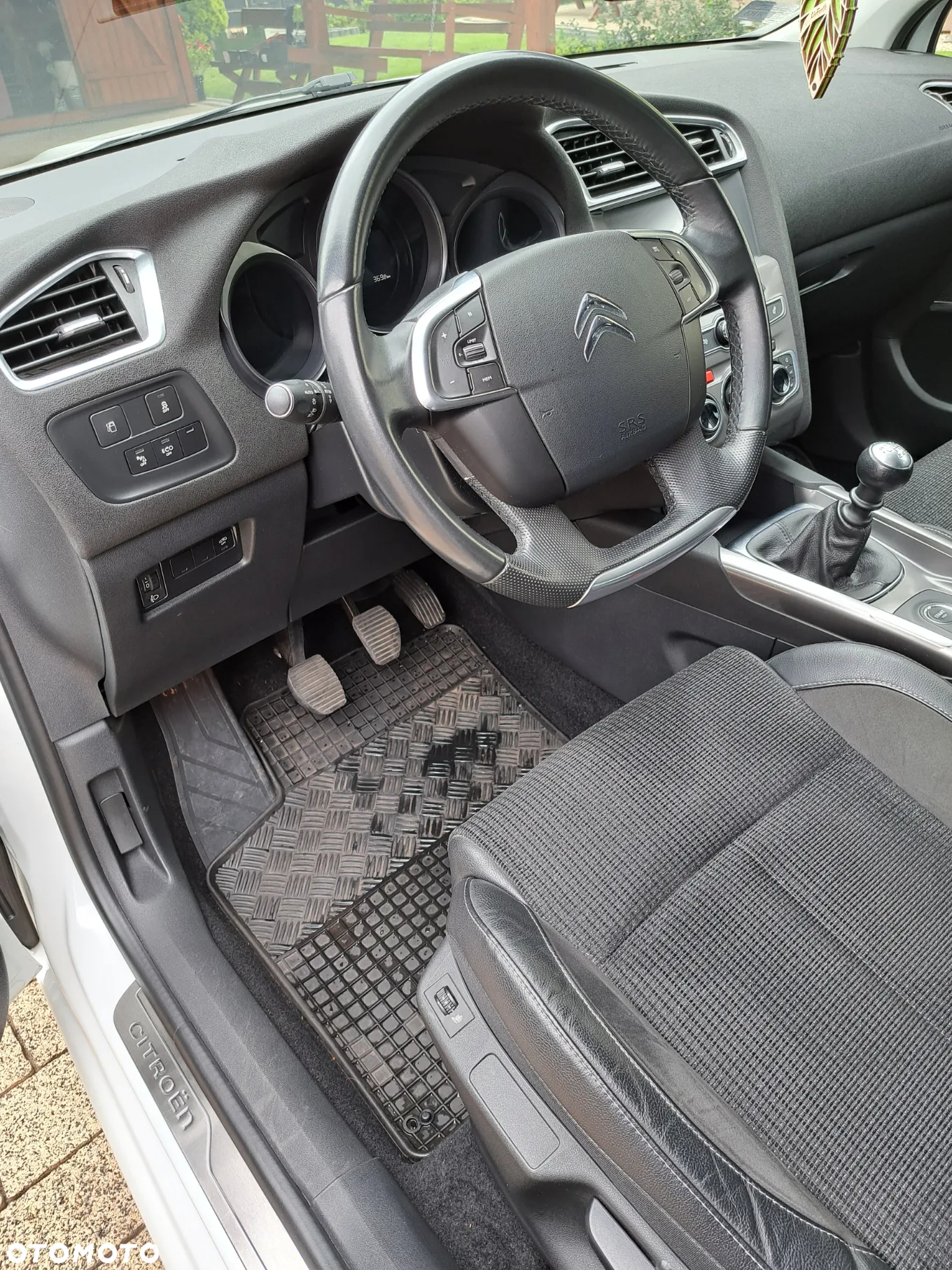 Citroën C4 1.2 PureTech Shine S&S - 8