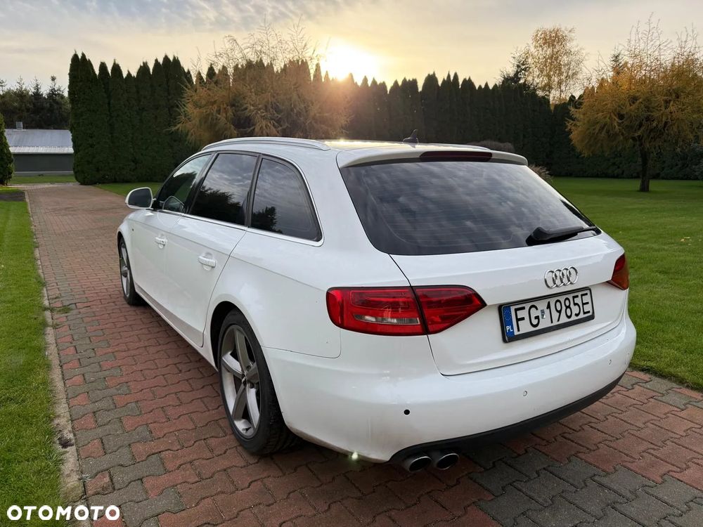Audi A4 Avant - 6