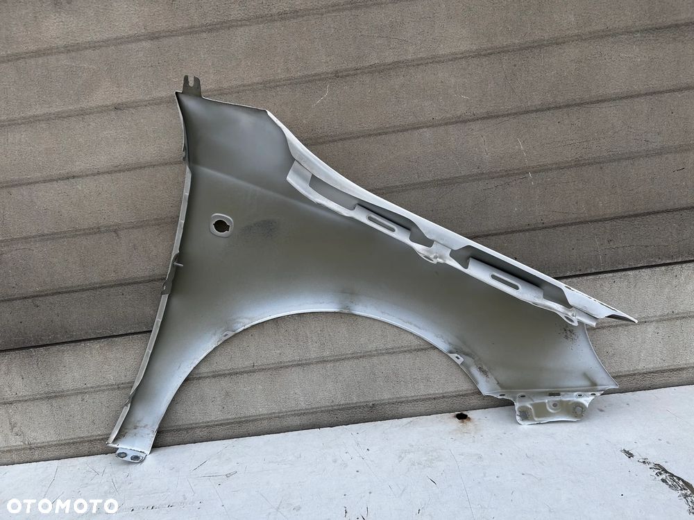 SKODA FABIA II 2 LIFT 5J 5J0 5J0821161 BŁOTNIK PRZÓD PRZEDNI LEWY ORYGINALNY BIAŁY - 3