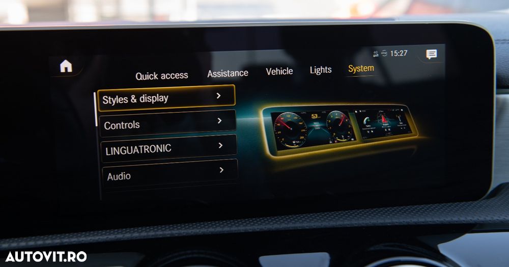 Mercedes-Benz A 220 4Matic 7G-DCT AMG Line - 32