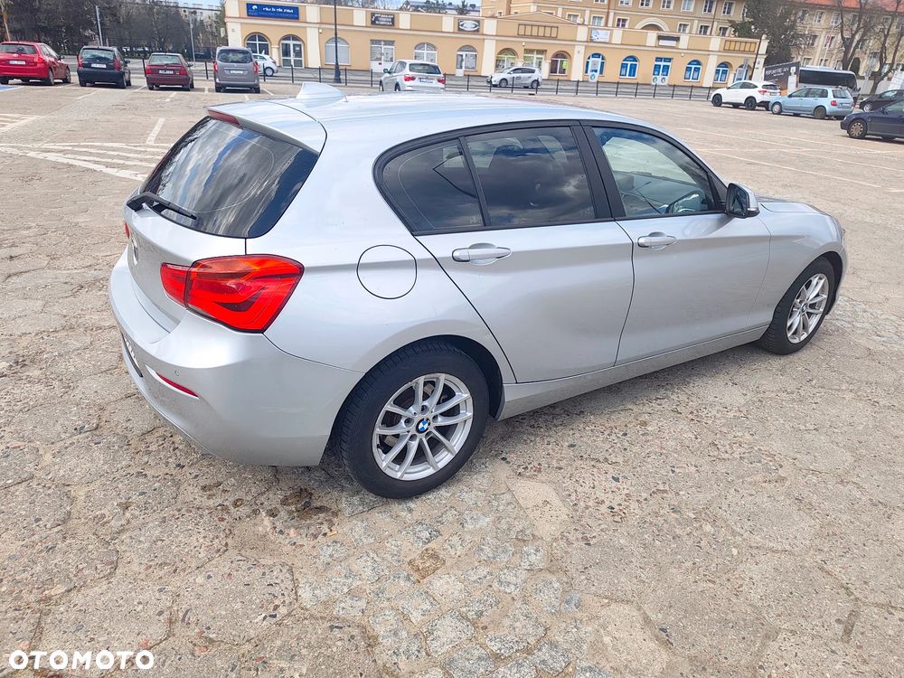 BMW Seria 1 118i - 3