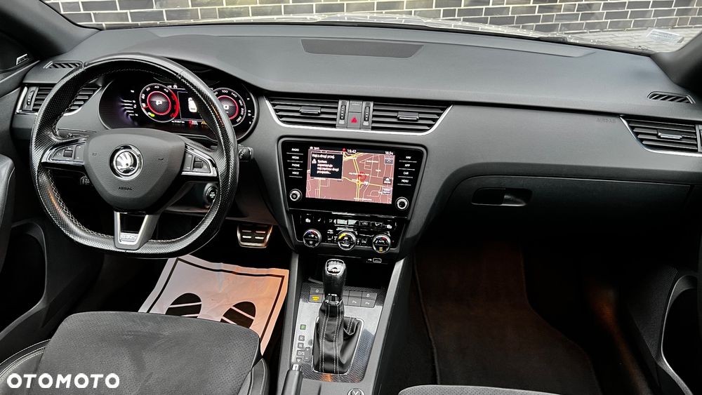 Skoda Octavia 2.0 TDI 4x4 DSG RS - 31