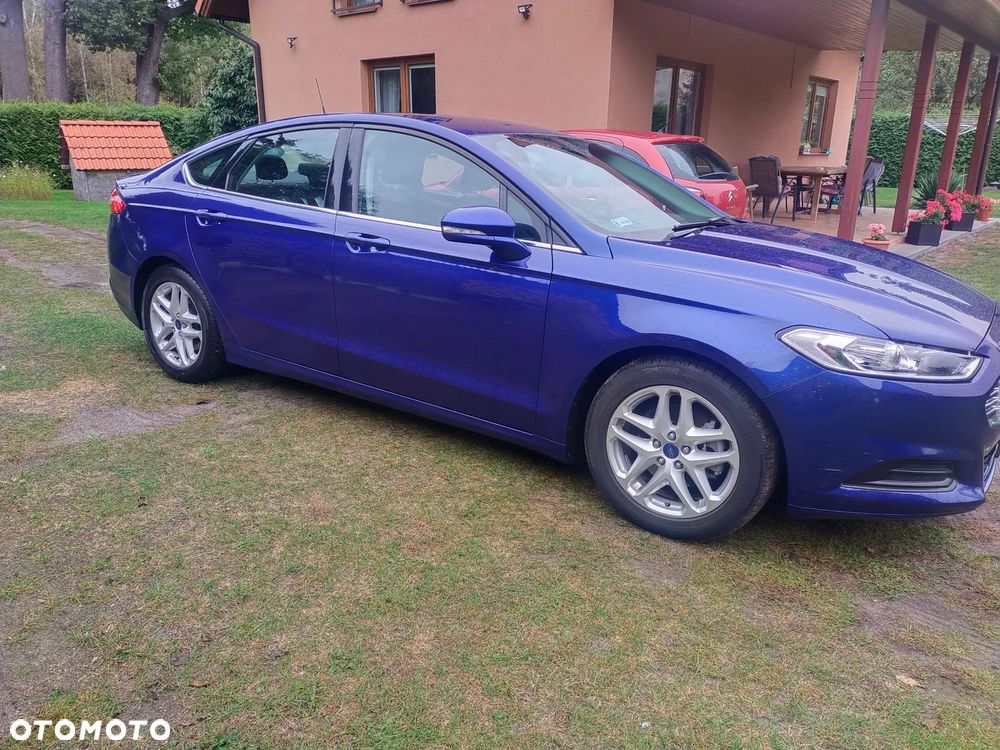 Ford Fusion - 4