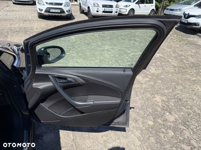 Opel Astra 2.0 CDTI DPF Active - 24