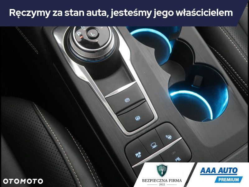 Ford Kuga - 17