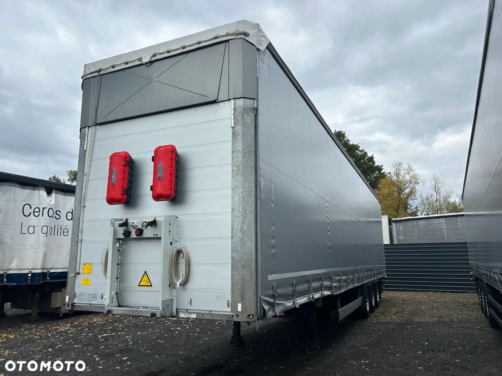 Schmitz Cargobull Mega oś podnoszona