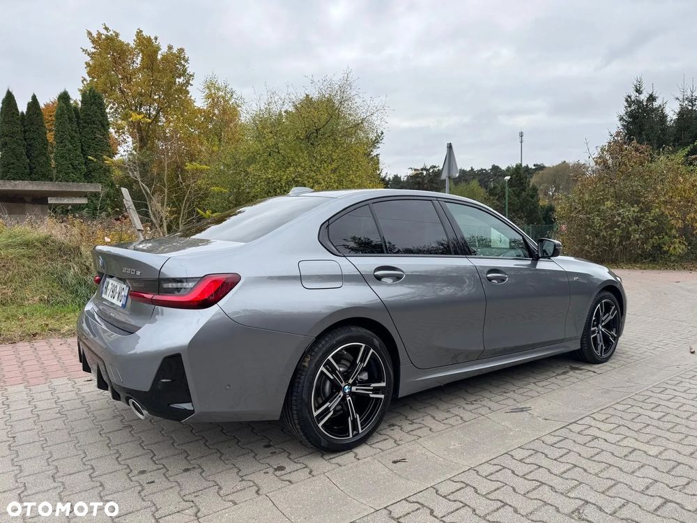 BMW Seria 3 330e xDrive M Sport sport - 7