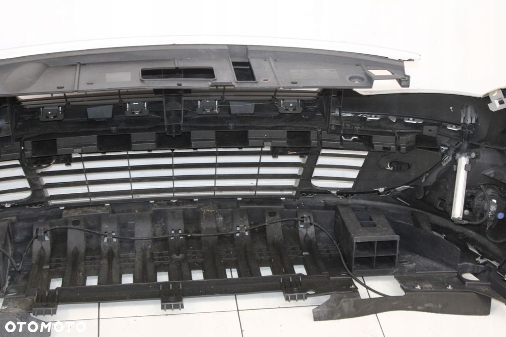 RENAULT SCENIC III 09R- ZDERZAK PRZÓD PRZEDNI SPRYSKI PDC TED69 - 12