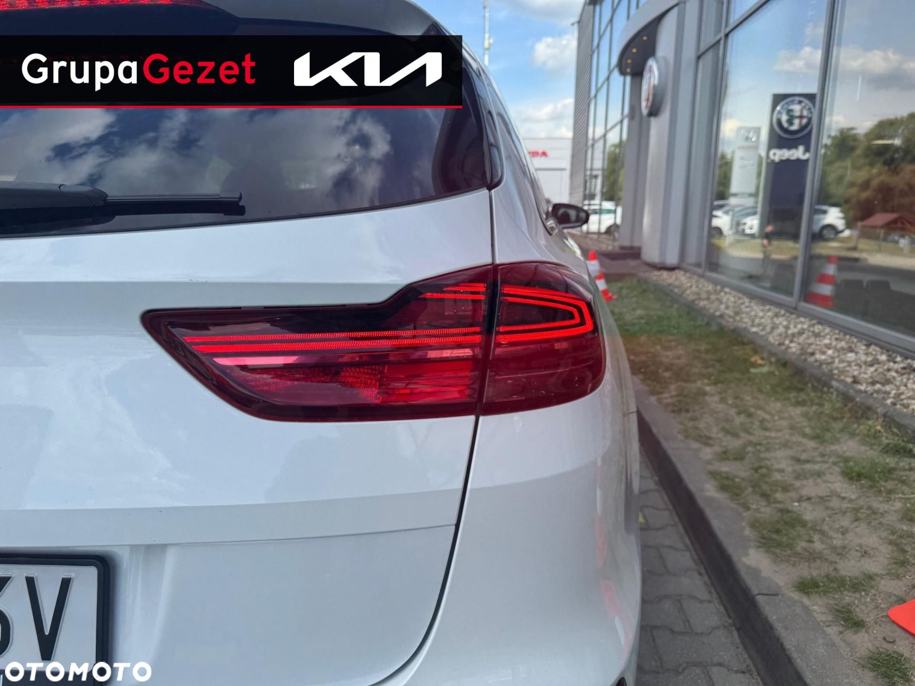 Kia Ceed - 10
