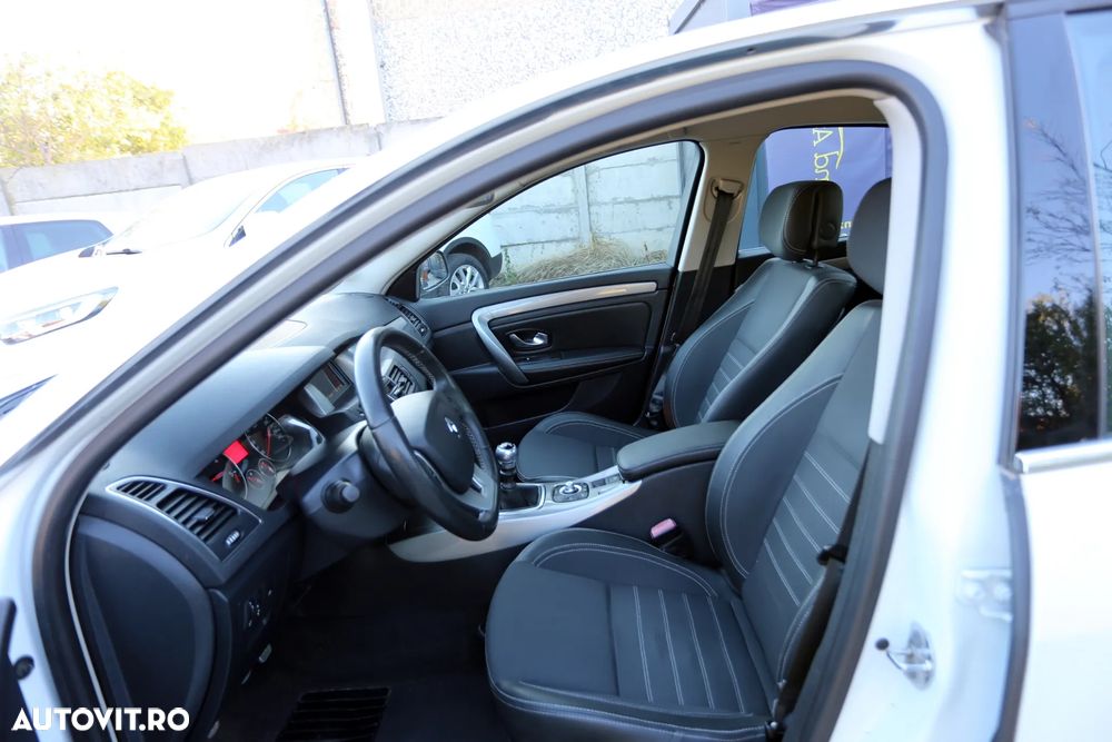 Renault Laguna dCi 110 FAP Limited - 9