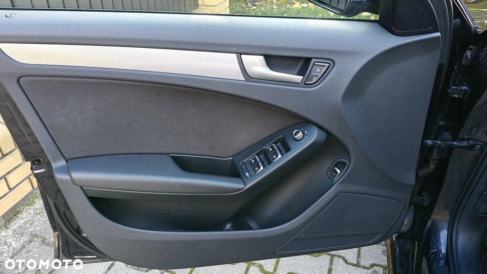 Audi A4 Limousine - 26