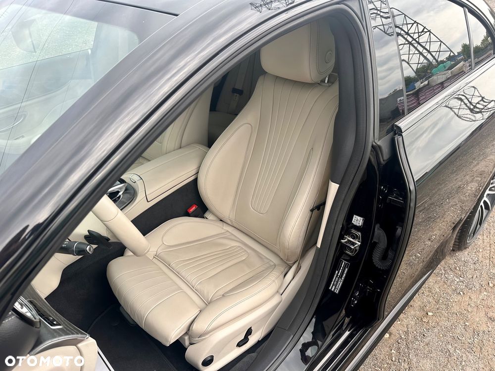 Mercedes-Benz CLS 350 9G-TRONIC AMG Line - 11