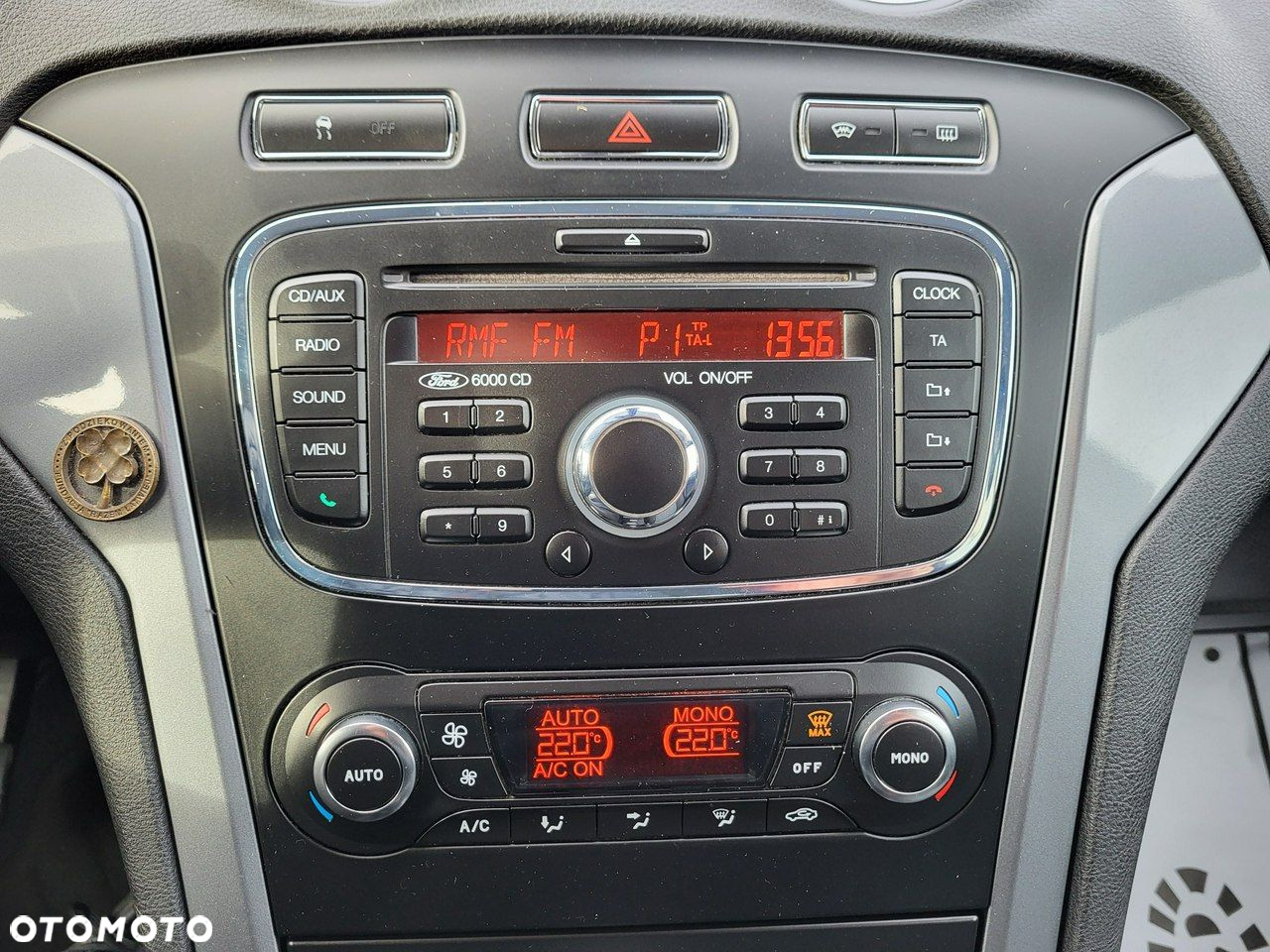 Ford Mondeo - 30