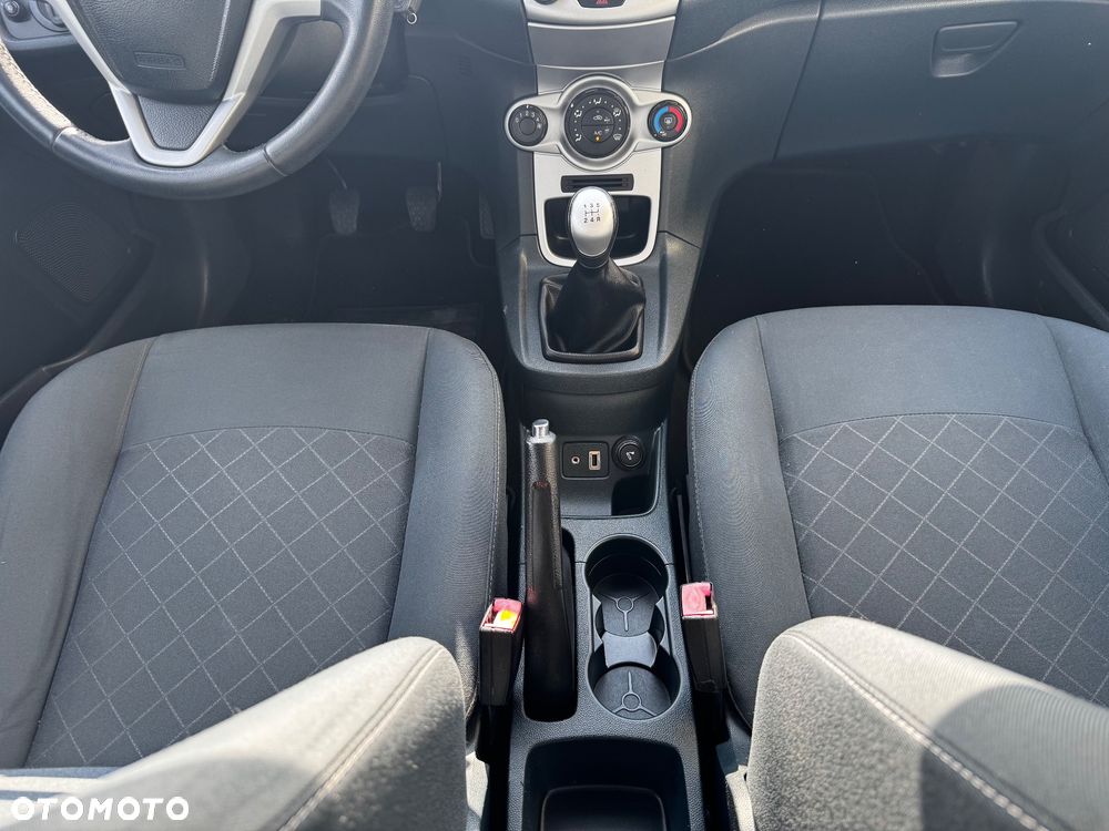 Ford Fiesta 1.25 SYNC Edition - 17