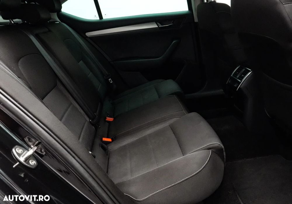 Skoda Superb 1.6 TDI DSG Style - 17