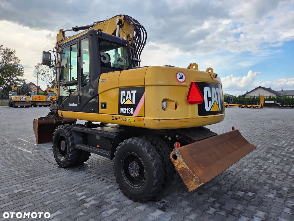 Caterpillar 313D / ze Szwajcarii / tylko 8100 mth / - 3