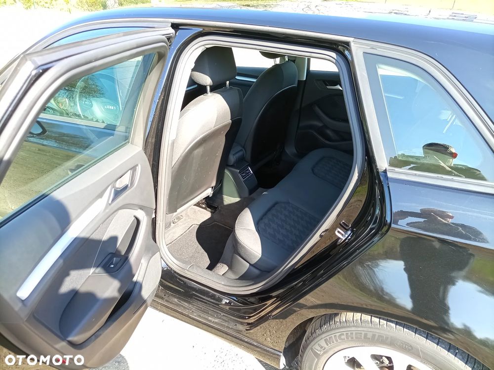 Audi A3 Sportback 1.6 TDI ultra Attraction - 15