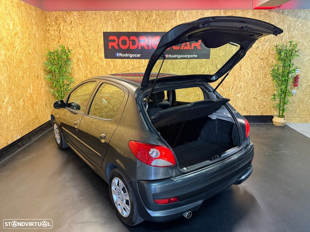 Peugeot 206+ 1.1 Trendy - 19