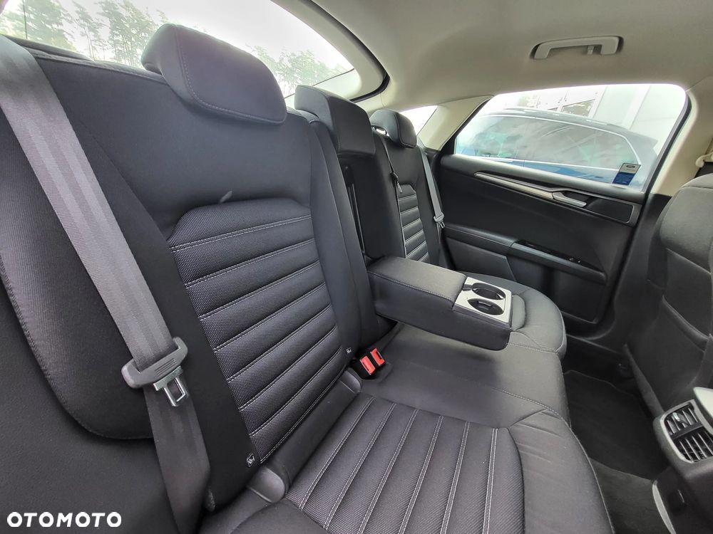 Ford Mondeo 2.0 TDCi Titanium PowerShift - 8