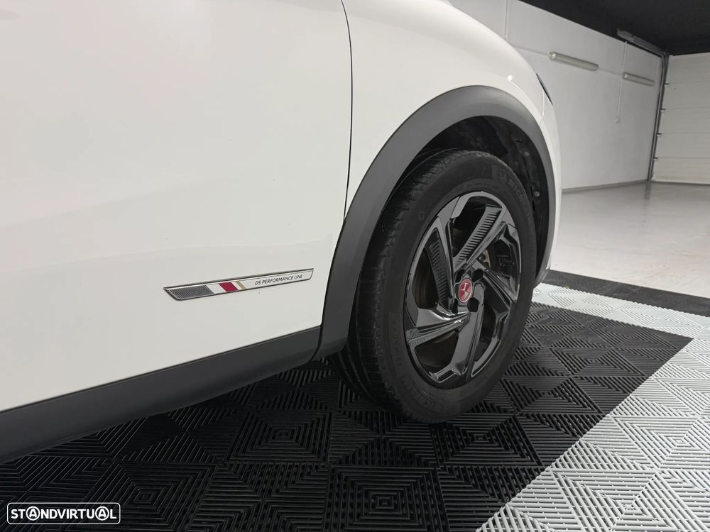 DS DS3 Crossback E-TENSE PERFORMANCE LINE + - 13
