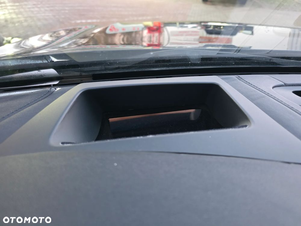 Volvo V90 Cross Country D5 SCR AWD Ocean Race - 28