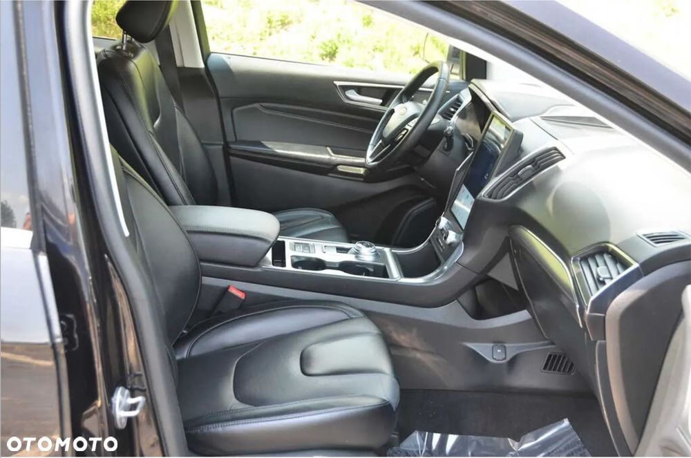 Ford Edge - 10
