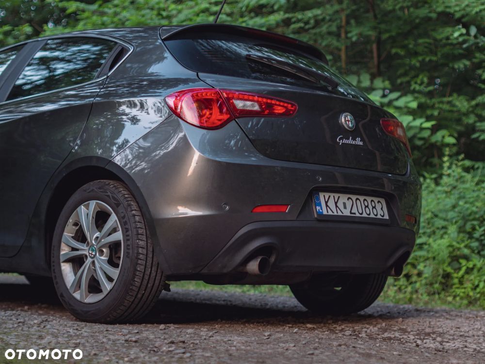 Alfa Romeo Giulietta 2.0 JTDM Distinctive - 7