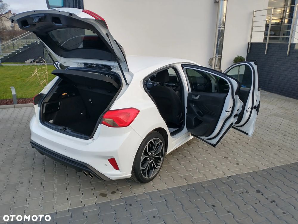Ford Focus 1.0 EcoBoost ST-Line - 10