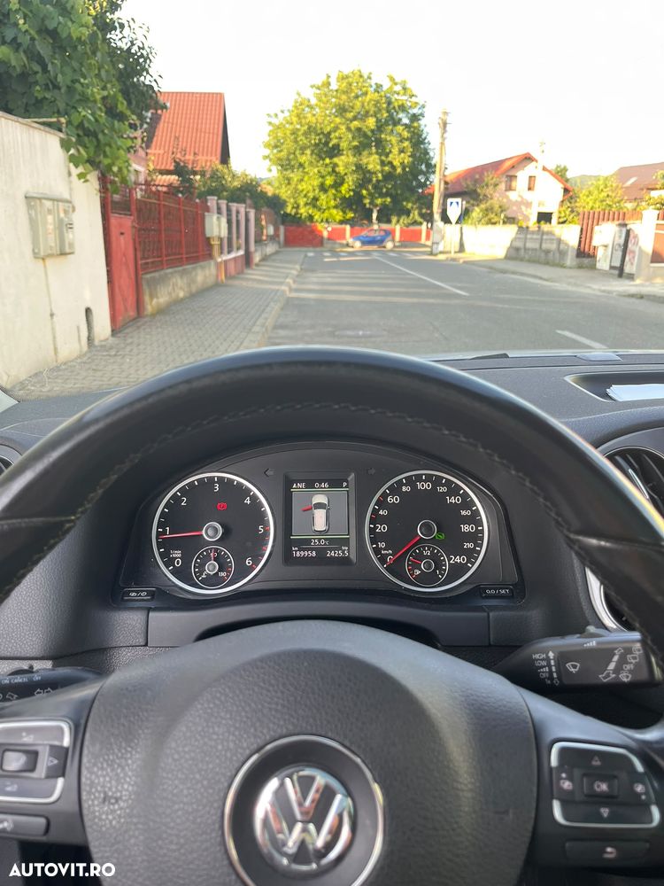 Volkswagen Tiguan 2.0 TDI 4Motion DSG Sport & Style - 6