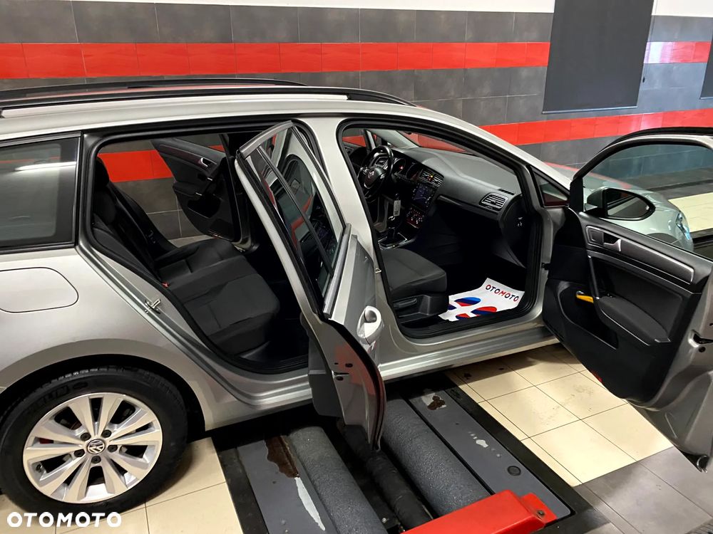 Volkswagen Golf 1.6 TDI BMT Highline - 21