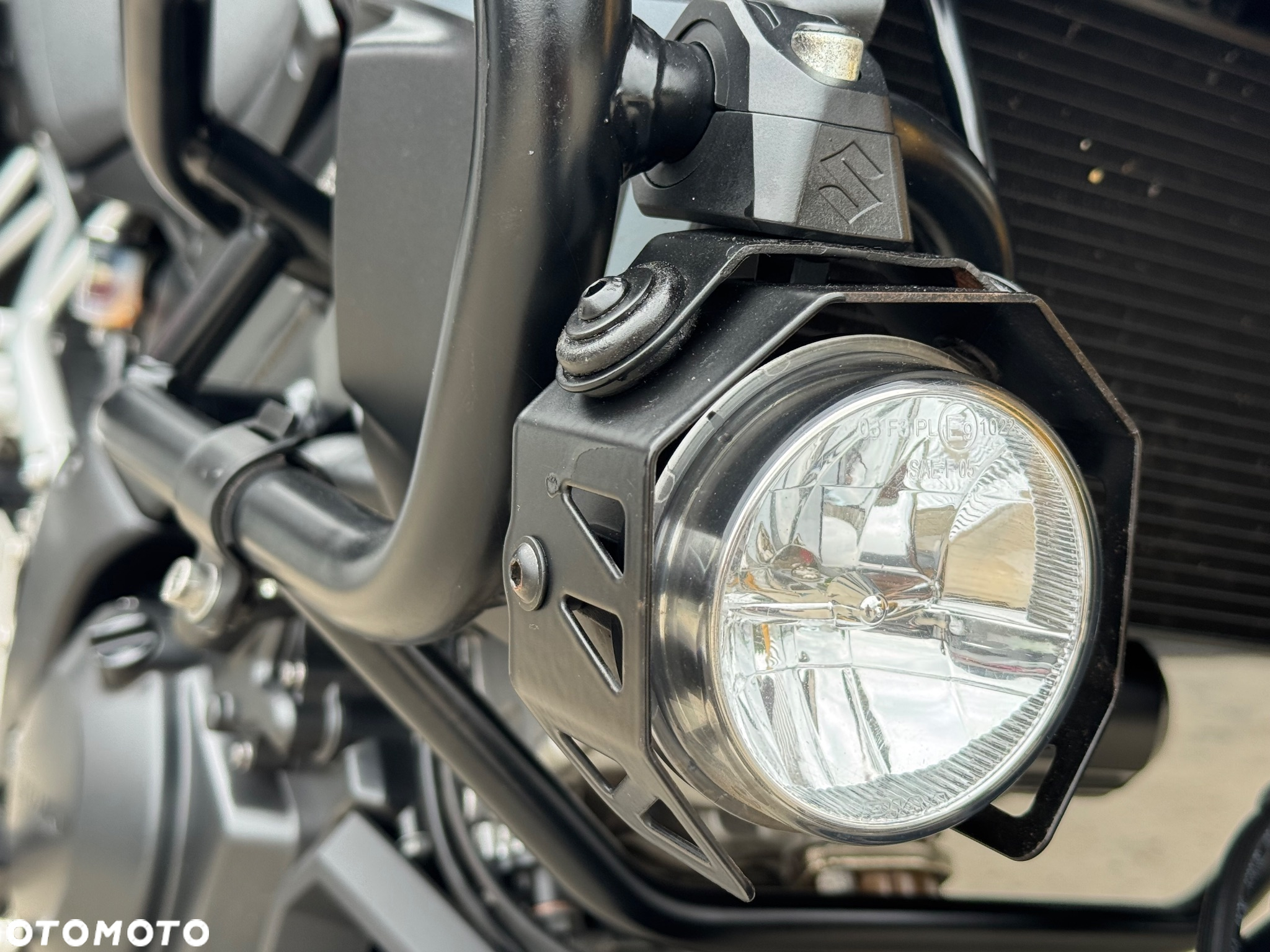 Suzuki V-STROM - 18