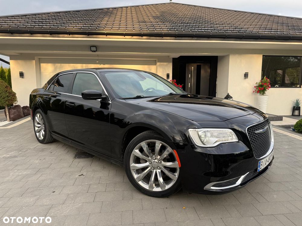 Chrysler 300 - 8