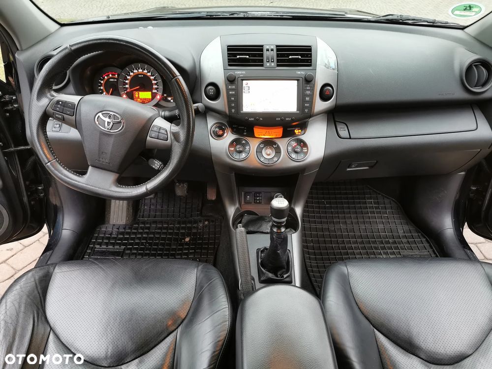 Toyota RAV4 2.2 D-CAT 4x4 Executive - 26